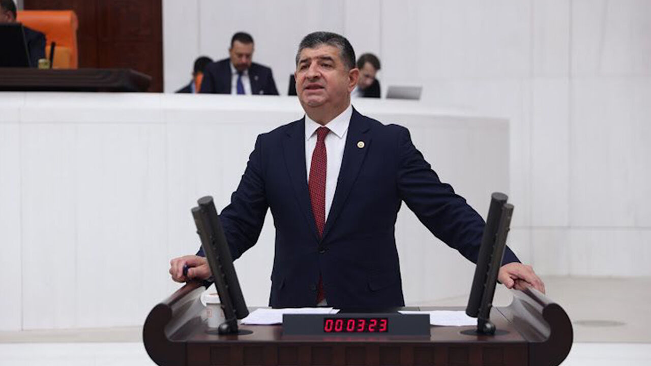 Cavit Arı