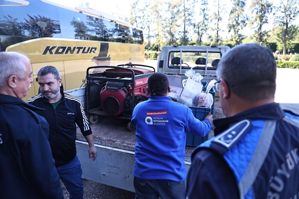 Otobüs Bagajından 270 Kilo Uygunsuz Et Çıktı (8)