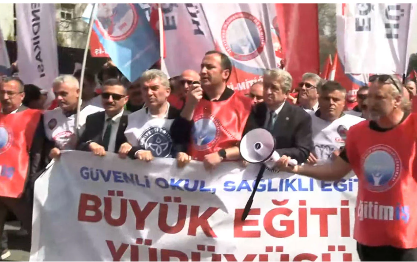 Okullardaki saldırılara tepki : Eğitim sendikaları Milli Eğitim Bakanlığı'na yürüyor
