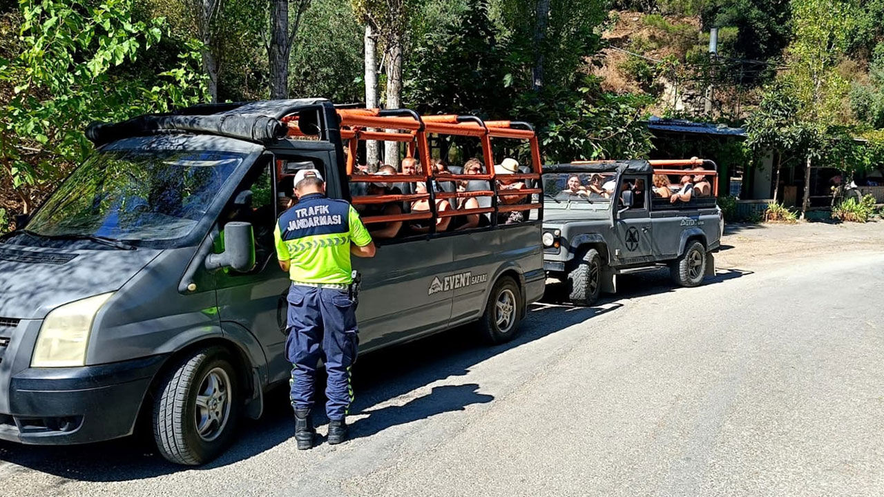 Jandarmadan safari araçlarına denetim