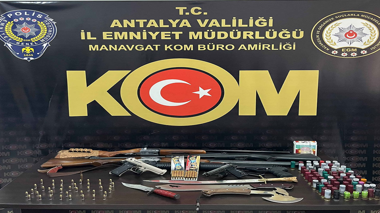 Manavgat'ta ‘Sokaklar Güvende’ operasyonunda 14 gözaltı