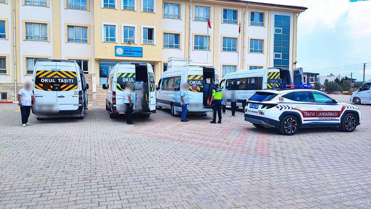 Okul servislerine ilk gün denetimi