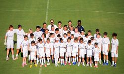 Arda Güler, minik futbolcularla bir araya geldi