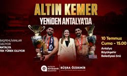 Şampiyon güreşçilere karşılama töreni