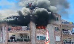 Kepez'de daire yangını: 5 kişi hastaneye kaldırıldı