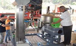 Kumluca’da zeytin üreticisine modern tesis desteği