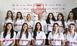 Muratpaşa'nın Sultanları imzaları attı