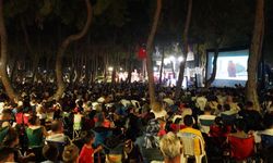 HayatPark'ta yüzlerce çocuk için sinema ve eğlence