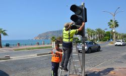Antalya’da okullar açılmadan trafik güvenliği seferberliği