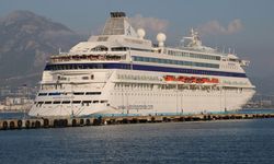 Rus turistler kruvaziyerle geldi