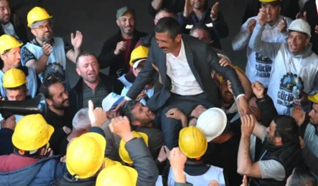 Direnen madenciler haklarını alıyor