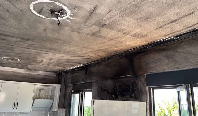 Evi yanan vatandaşa Kemer Belediyesi'nden destek