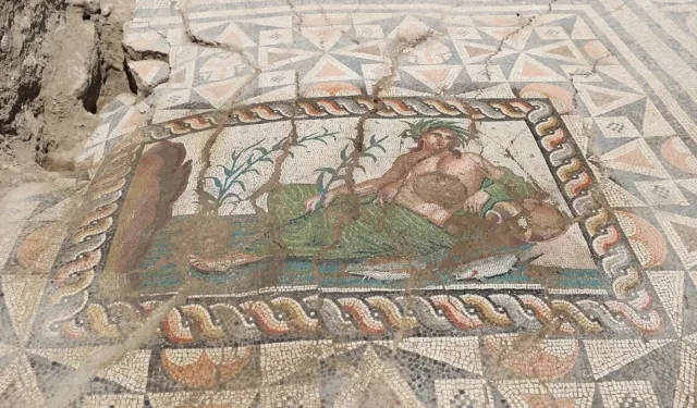 Aspendos'ta gün yüzüne çıkarılan Genç Eurymedon tasviri tarihe ışık tutuyor