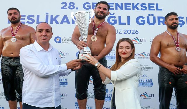 Erkan Taş, Feslikan'da da zirveyi bırakmadı