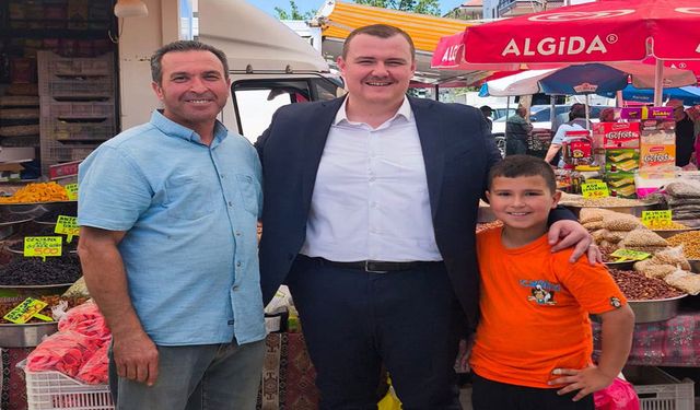 Korkuteli Kaymakamı Yılmazer'den pazar ziyareti