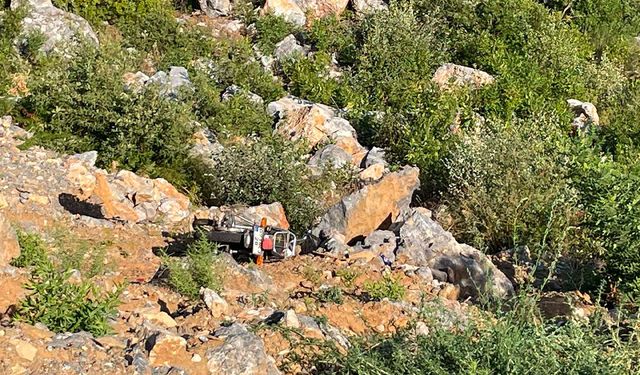 Motosiklet uçuruma yuvarlandı: 1 ölü 1 yaralı