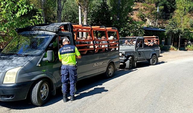 Jandarmadan safari araçlarına denetim