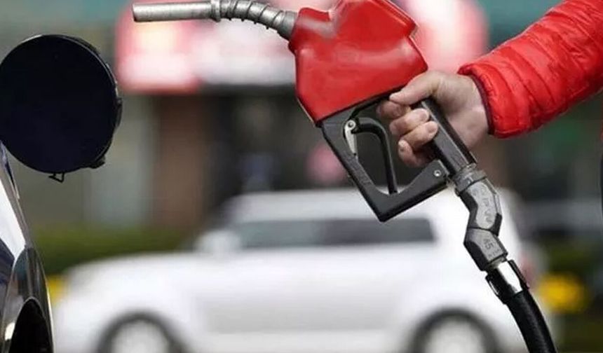 Motorin ve benzine büyük zam kapıda: tabelalar bu gece değişecek