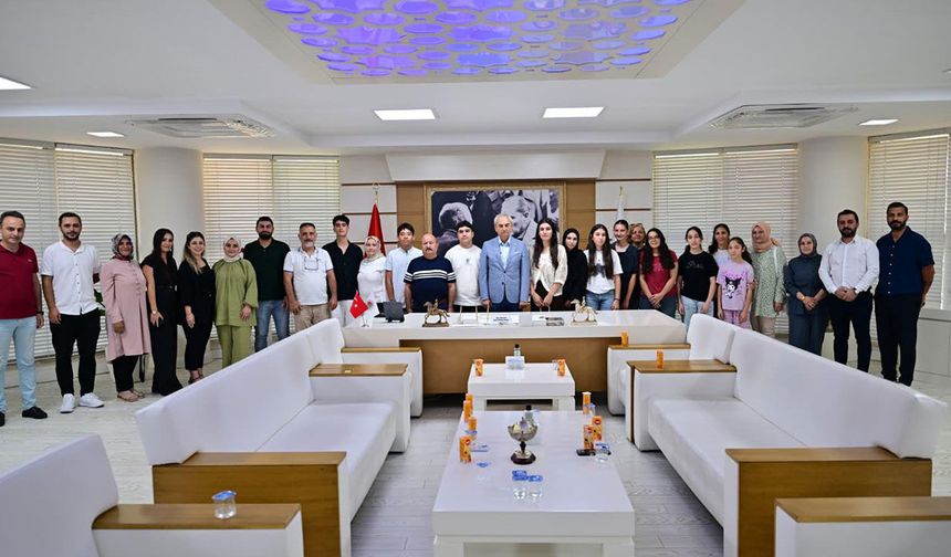 Kepez'in öğrencilerinden YKS ve LGS'de büyük başarı